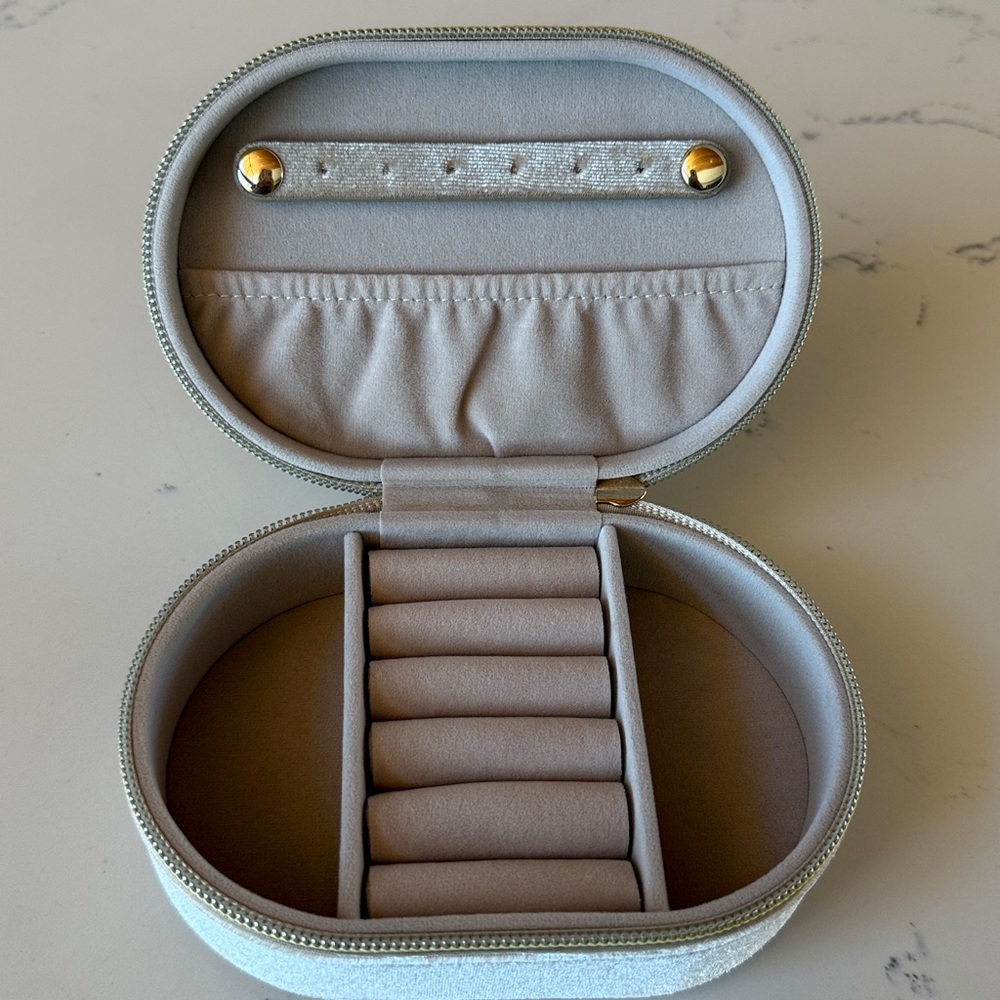 Travel Jewelry Organizer Zippered Storage Case NEW